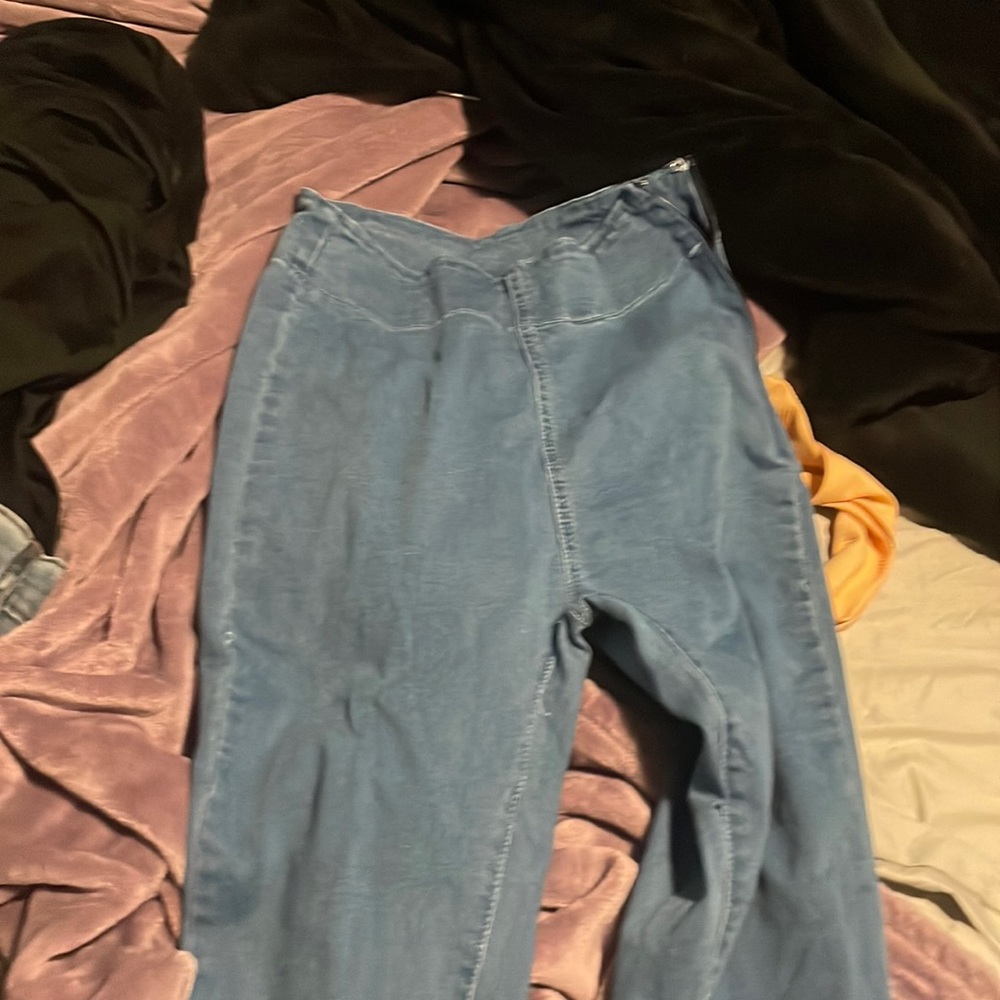 Bootcut jeans. Navy. Side zip